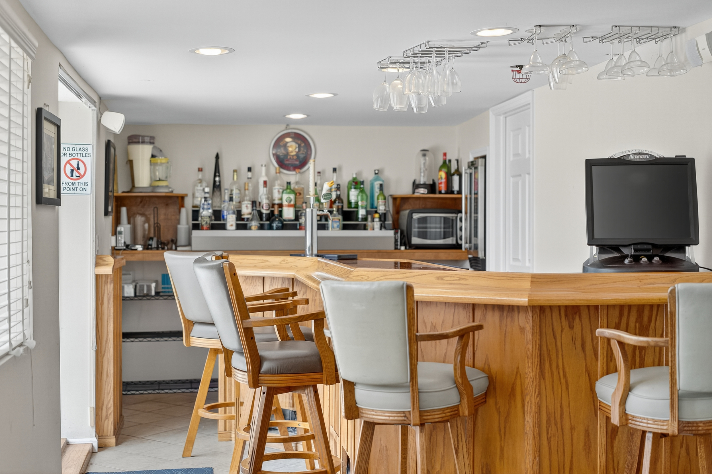 honor bar
