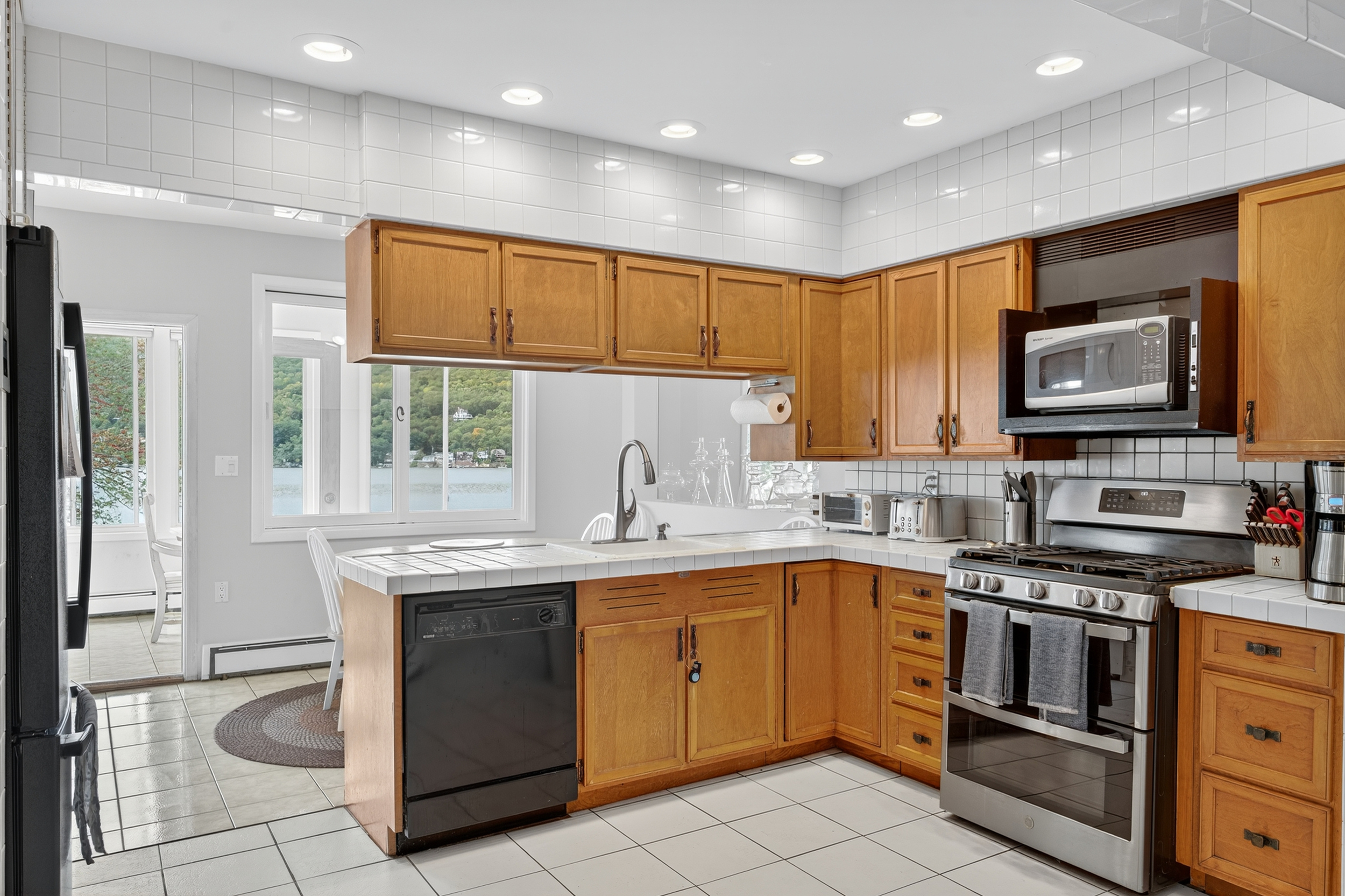 fully stocked kitchen